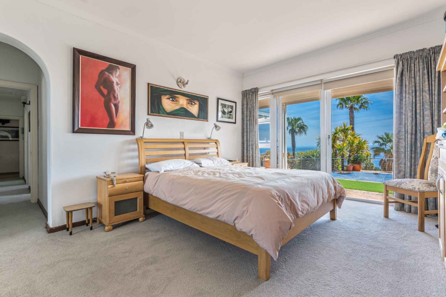 5 Bedroom Property for Sale in Camps Bay Western Cape